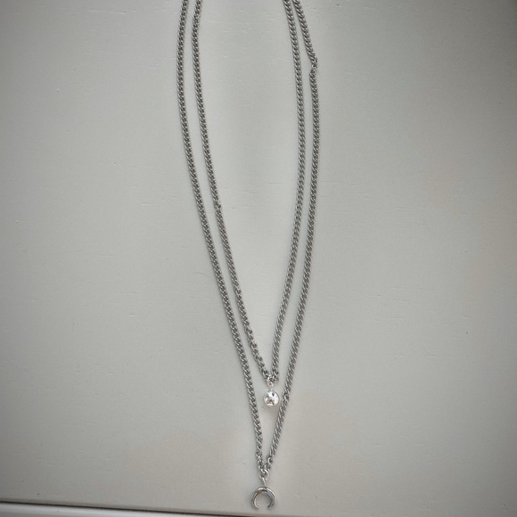 โจHPโจ Layered Half Moon Necklace ๐ - Picture 4 of 5